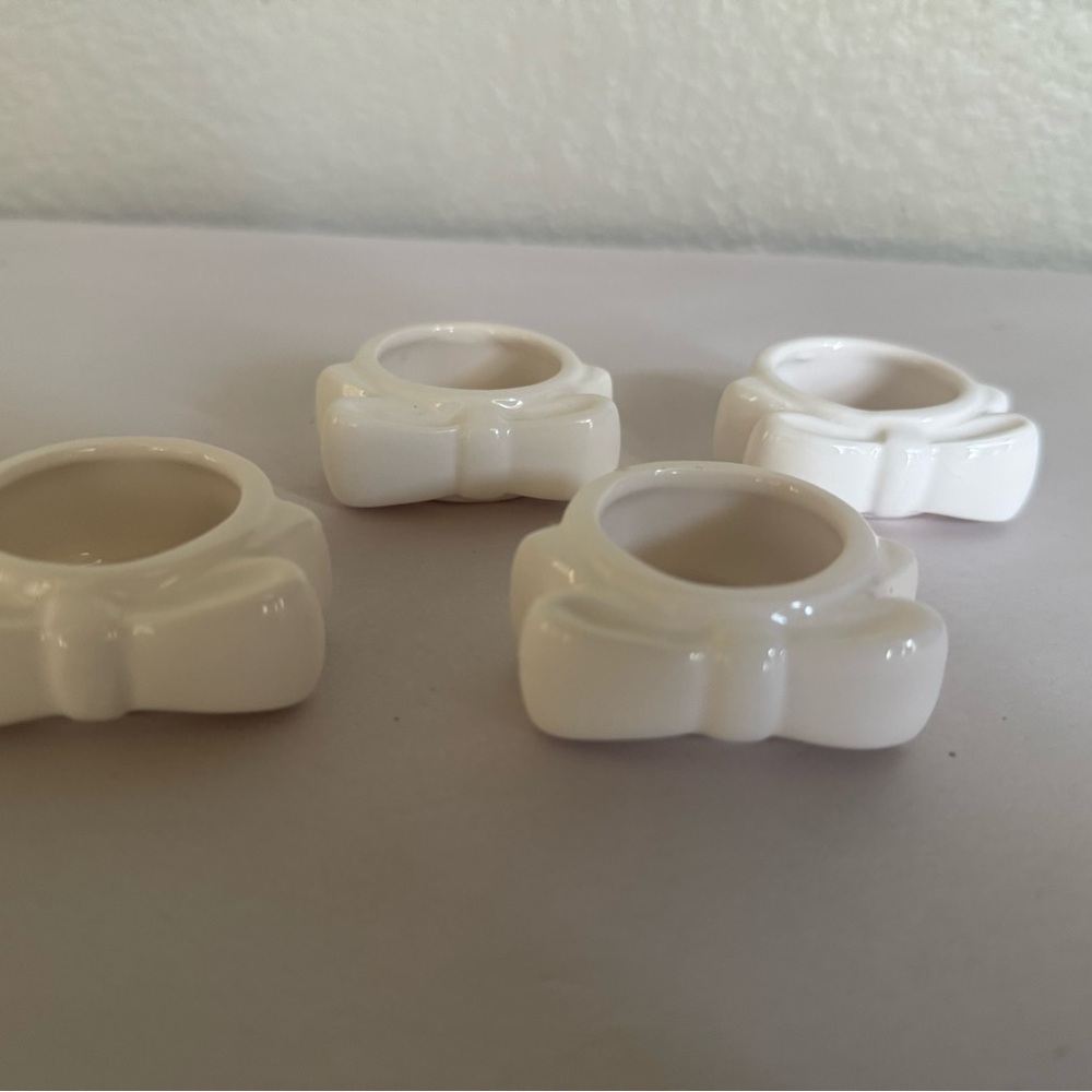 Set of White Ceramic Bow Napkin Rings